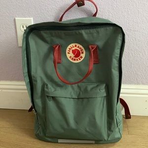 COPY - Kanken bag pack fits up to laptop 13”
